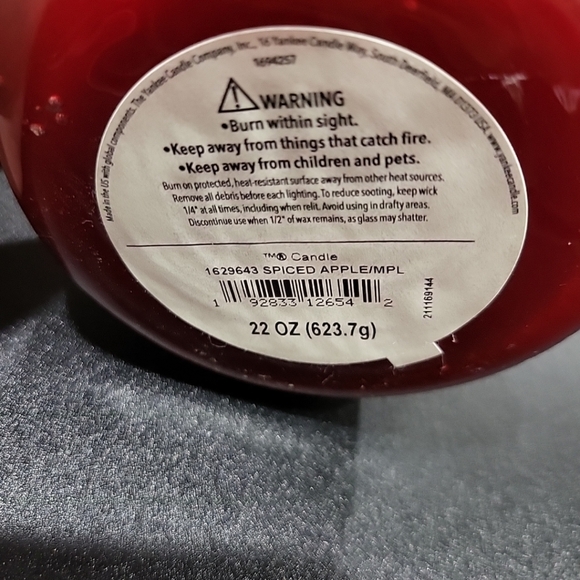 Yankee Candle Spiced Apple & Maple Large Jar Candle 22 Ounces - Picture 4 of 7